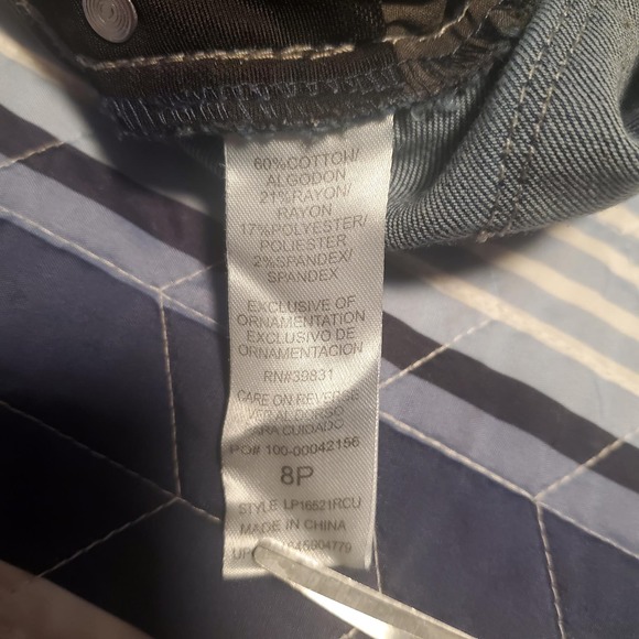 Wit & Wisdom Size 8 Petite (30x26.5) Ab Solution Skinny Slight Distressed Jeans - Picture 5 of 8